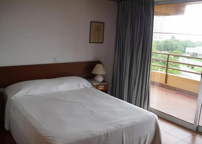 Ξενοδοχείο με διαμερίσματα Dom Pedro Portobelo Βιλαμούρα