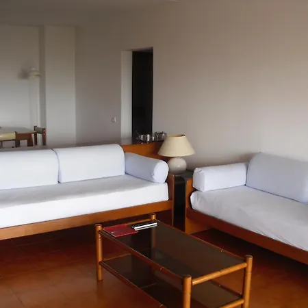 Dom Pedro Portobelo *